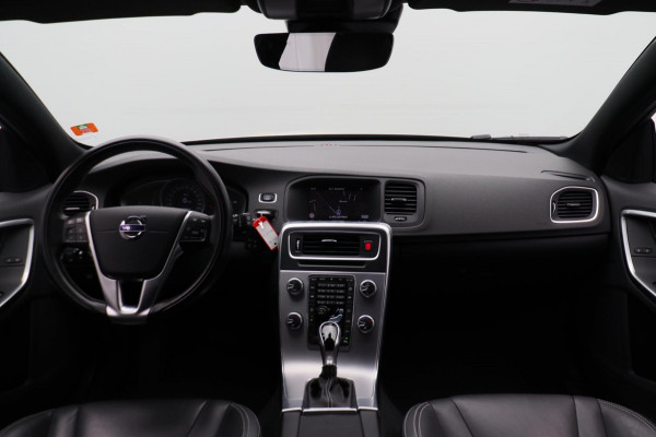 Volvo V60 1.5 T3 Polar+ Dynamic Leder Origineel NL Navigatie