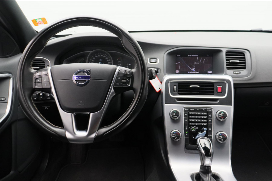 Volvo V60 1.5 T3 Polar+ Dynamic Leder Origineel NL Navigatie