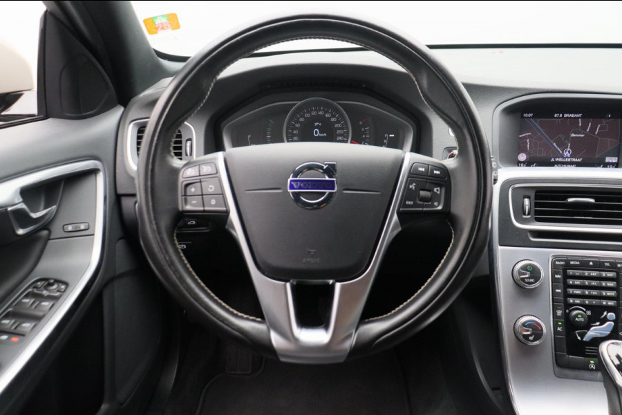 Volvo V60 1.5 T3 Polar+ Dynamic Leder Origineel NL Navigatie