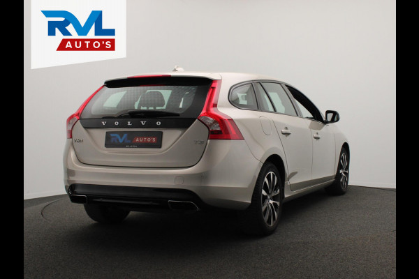 Volvo V60 1.5 T3 Polar+ Dynamic Leder Origineel NL Navigatie