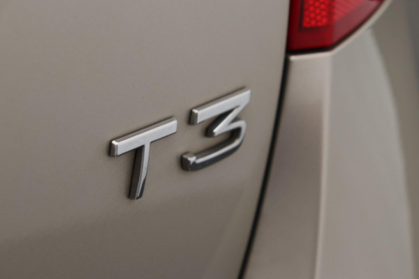 Volvo V60 1.5 T3 Polar+ Dynamic Leder Origineel NL Navigatie