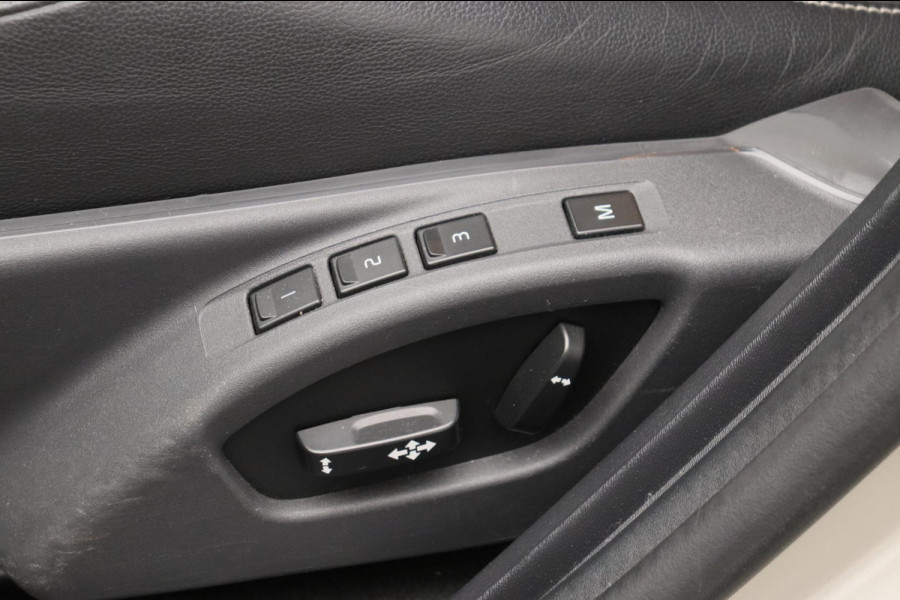 Volvo V60 1.5 T3 Polar+ Dynamic Leder Origineel NL Navigatie