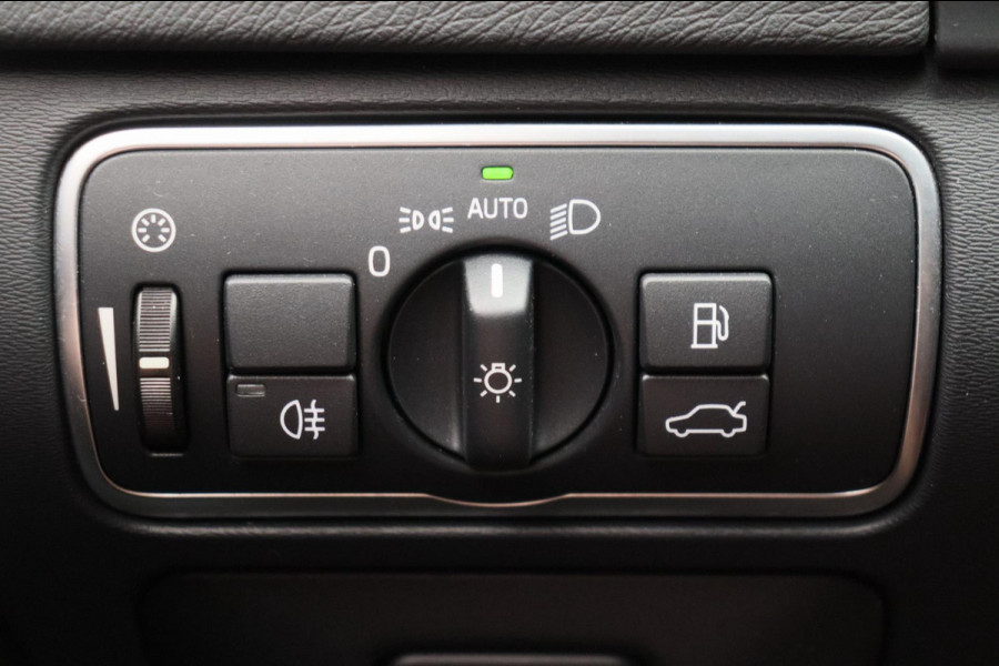 Volvo V60 1.5 T3 Polar+ Dynamic Leder Origineel NL Navigatie