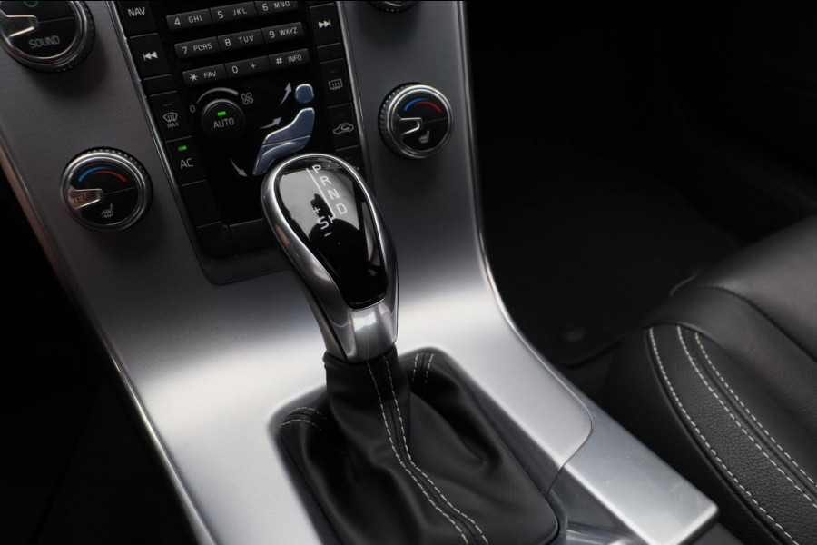 Volvo V60 1.5 T3 Polar+ Dynamic Leder Origineel NL Navigatie