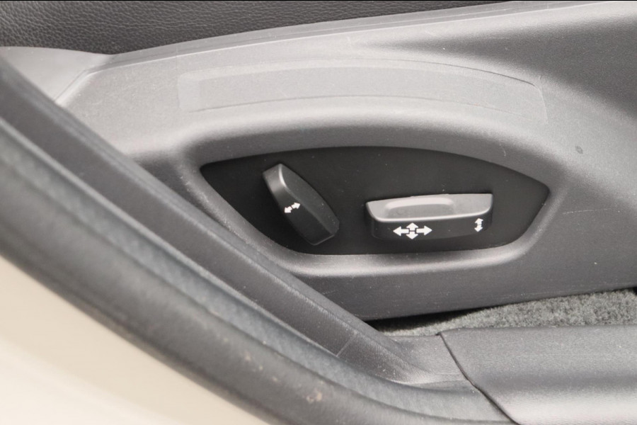 Volvo V60 1.5 T3 Polar+ Dynamic Leder Origineel NL Navigatie