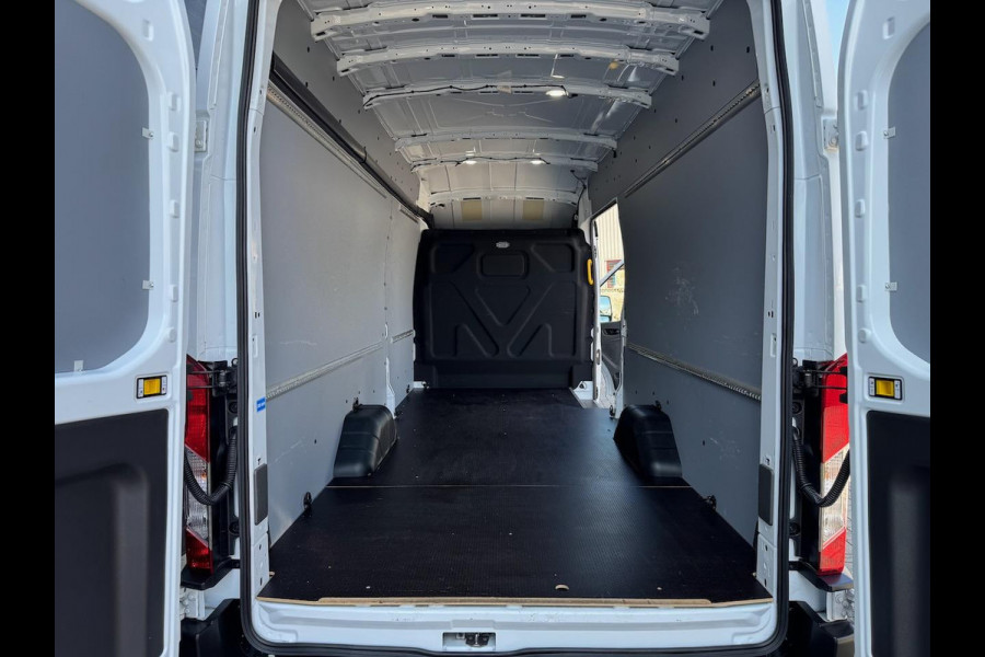 Ford Transit 350 2.0 TDCI L4H3 Trend RWD | Verlengde garantie | Navi | 360 Camera | Express Line | CarPlay | Clima | Stoelverw.