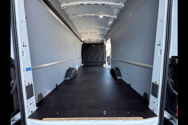 Ford Transit 350 2.0 TDCI L4H3 Trend RWD | Verlengde garantie | Navi | 360 Camera | Express Line | CarPlay | Clima | Stoelverw.
