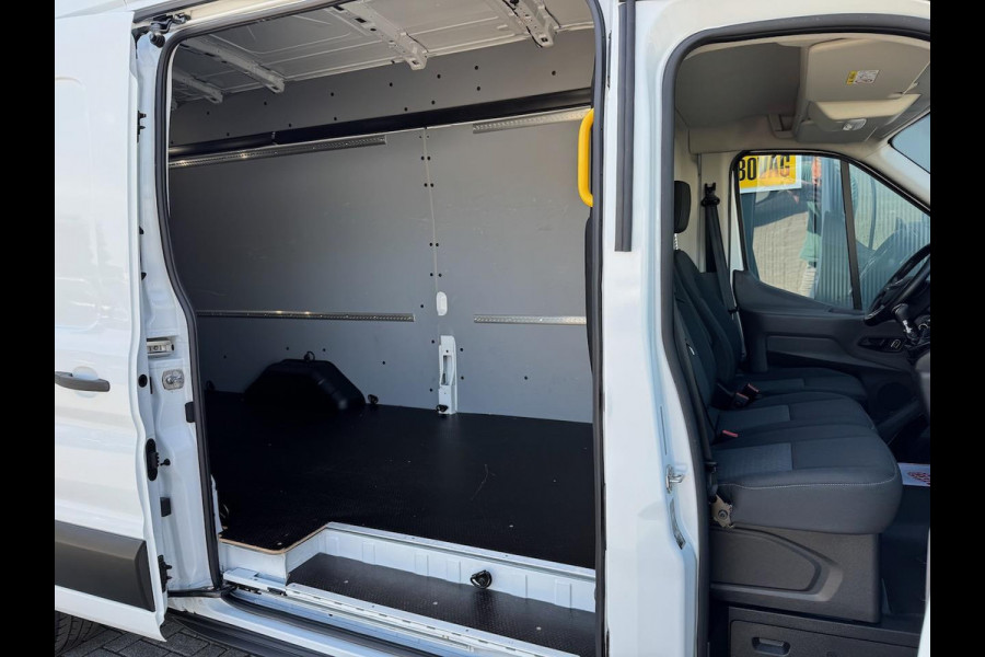 Ford Transit 350 2.0 TDCI L4H3 Trend RWD | Verlengde garantie | Navi | 360 Camera | Express Line | CarPlay | Clima | Stoelverw.