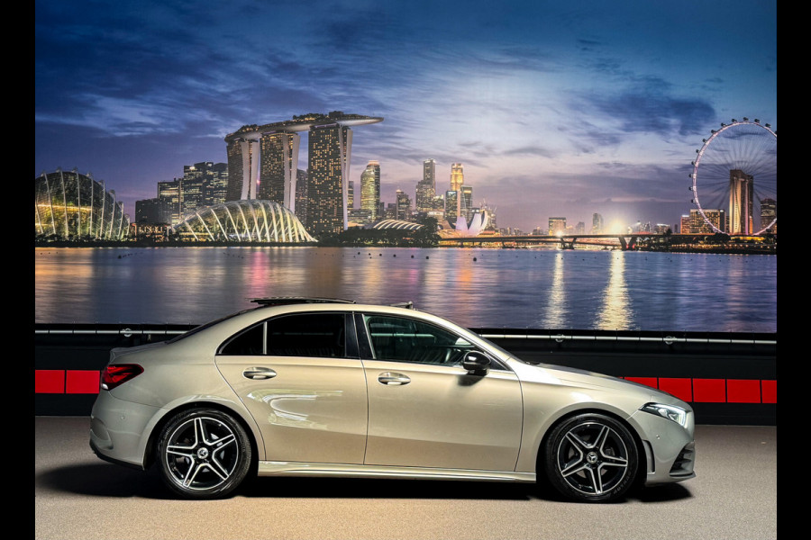 Mercedes-Benz A-Klasse 180 Business Solution AMG Pano|Memory|360|Burmester|Sfeer|1jGarantie|