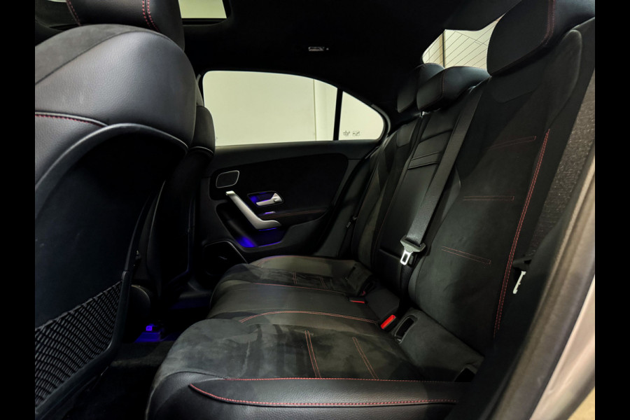 Mercedes-Benz A-Klasse 180 Business Solution AMG Pano|Memory|360|Burmester|Sfeer|1jGarantie|
