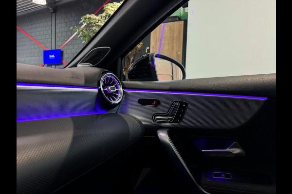 Mercedes-Benz A-Klasse 180 Business Solution AMG Pano|Memory|360|Burmester|Sfeer|1jGarantie|