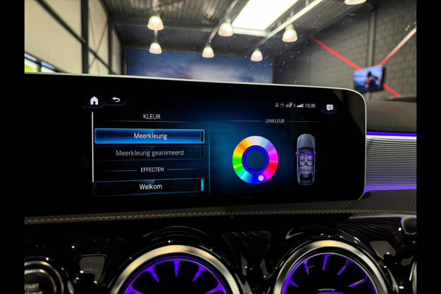 Mercedes-Benz A-Klasse 180 Business Solution AMG Pano|Memory|360|Burmester|Sfeer|1jGarantie|