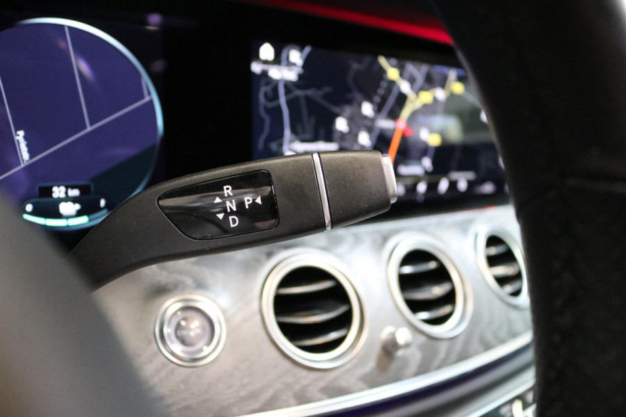 Mercedes-Benz E-Klasse Estate 300 de AMG Line | FACELIFT | PANO | WIDESCREEN | SFEERVERLICHTING | CAMERA |