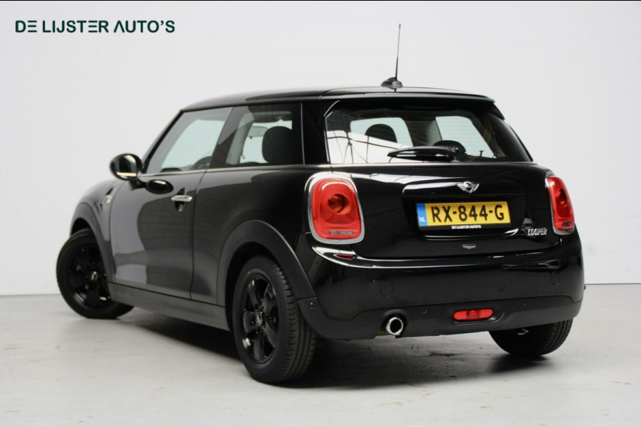 MINI Mini 1.5 Cooper Sport Business 136 PK | Navigatie | Cruise | Airco | PDC | Bluetooth | NL-Auto |