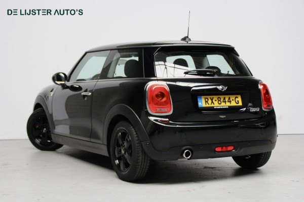 MINI Mini 1.5 Cooper Sport Business 136 PK | Navigatie | Cruise | Airco | PDC | Bluetooth | NL-Auto |