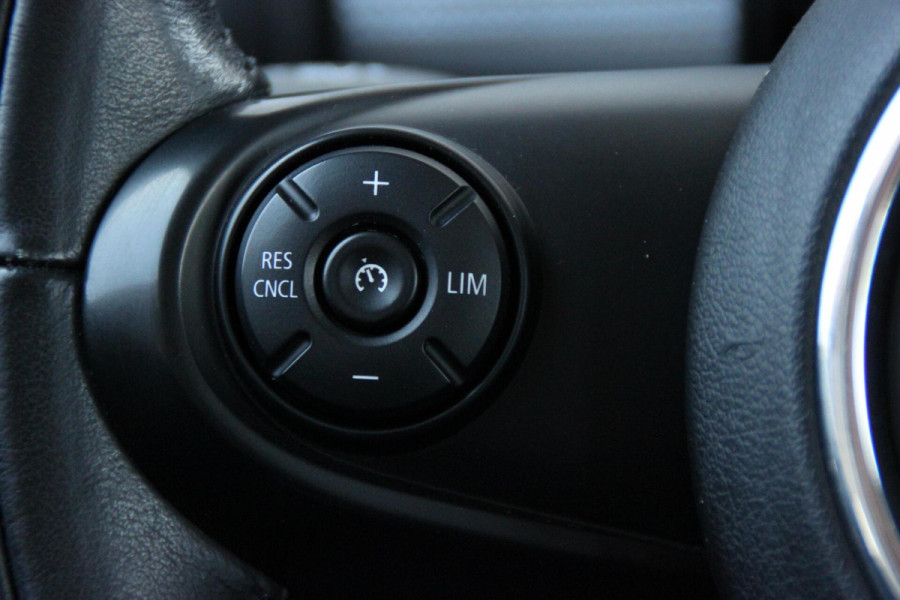 MINI Mini 1.5 Cooper Sport Business 136 PK | Navigatie | Cruise | Airco | PDC | Bluetooth | NL-Auto |