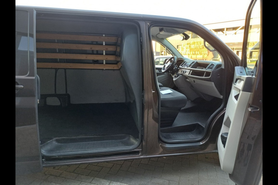 Volkswagen Transporter 2.0 TDI 204 Pk DSG L2H1 3 zits, Clima, ACC, PDC