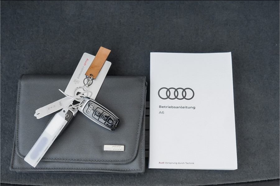 Audi A6 Avant 55 TFSI Quattro Design S Pano Luchtvering 4WS Trekhaak 21" Vossen