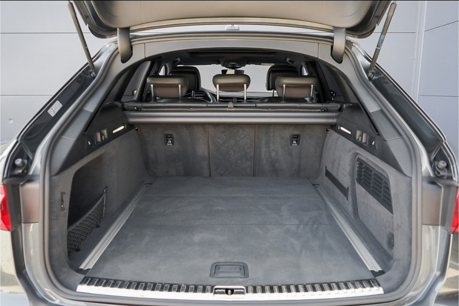 Audi A6 Avant 55 TFSI Quattro Design S Pano Luchtvering 4WS Trekhaak 21" Vossen