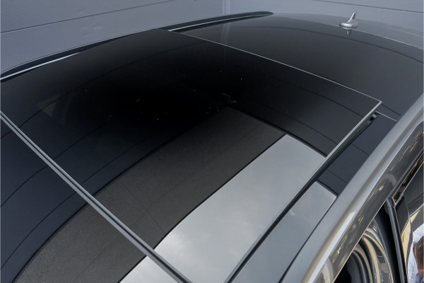 Audi A6 Avant 55 TFSI Quattro Design S Pano Luchtvering 4WS Trekhaak 21" Vossen