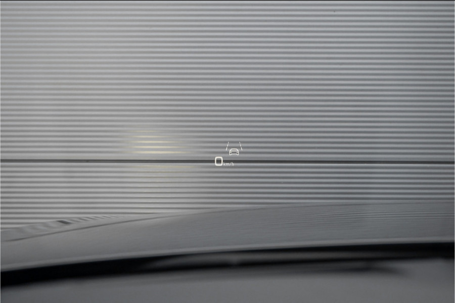 Audi A6 Avant 55 TFSI Quattro Design S Pano Luchtvering 4WS Trekhaak 21" Vossen