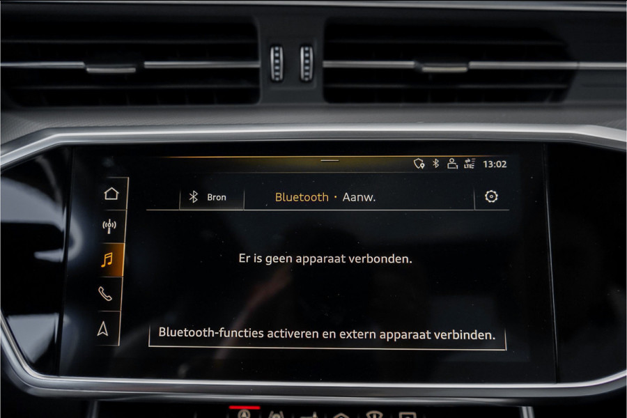 Audi A6 Avant 55 TFSI Quattro Design S Pano Luchtvering 4WS Trekhaak 21" Vossen