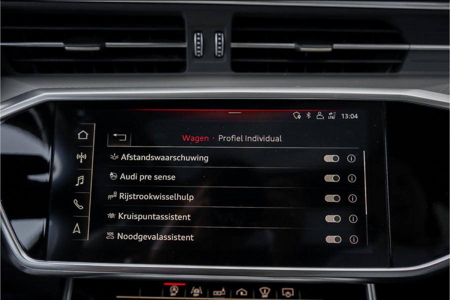 Audi A6 Avant 55 TFSI Quattro Design S Pano Luchtvering 4WS Trekhaak 21" Vossen