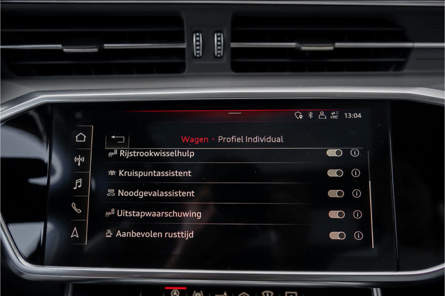Audi A6 Avant 55 TFSI Quattro Design S Pano Luchtvering 4WS Trekhaak 21" Vossen