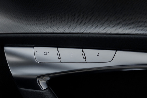 Audi A6 Avant 55 TFSI Quattro Design S Pano Luchtvering 4WS Trekhaak 21" Vossen