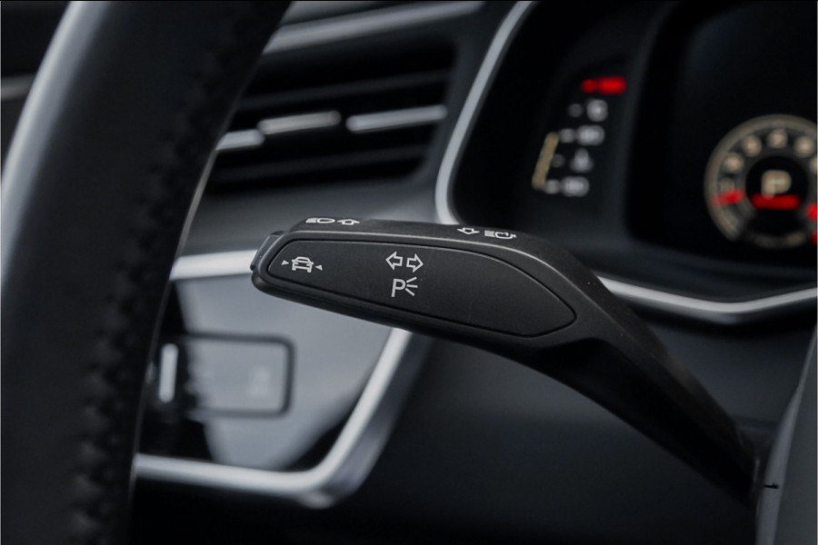 Audi A6 Avant 55 TFSI Quattro Design S Pano Luchtvering 4WS Trekhaak 21" Vossen