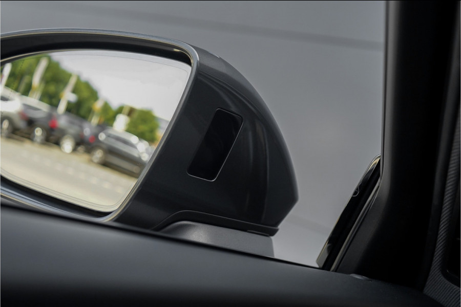 Audi A6 Avant 55 TFSI Quattro Design S Pano Luchtvering 4WS Trekhaak 21" Vossen