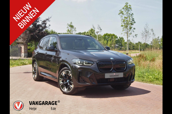 BMW iX3 High Executive Edition 80 kWh M-Pakket | Panoramadak | Trekhaak | Camera | Cruise Control | Sfeerverlichting |