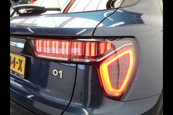 Lynk & Co 01 1.5 12 X OP VOORRAAD V.A. 40.000 KM | CARPLAY | 360CAMERA | DAB | PANODAK | LED | STOELVERW | ADAPCRUISE | WIFI |