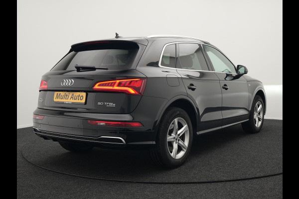 Audi Q5 50 TFSI e Quattro S Line Plug In Hybrid 299pk Dealer O.H PHEV | Alcantara Sportstoelen Verwarmd | Virtual Cockpit | Camera | Navi Plus | BLIS | LED | DAB |