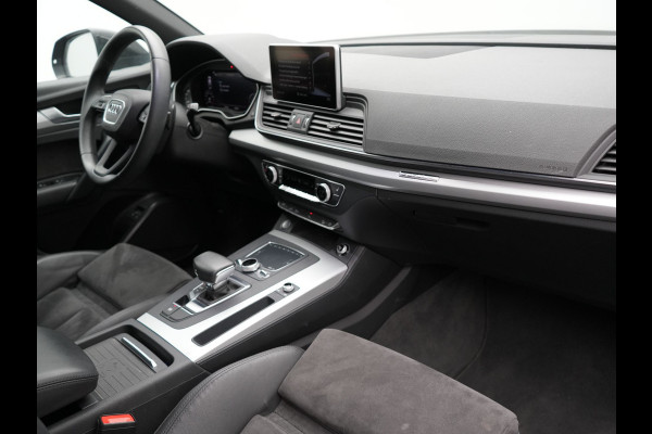 Audi Q5 50 TFSI e Quattro S Line Plug In Hybrid 299pk Dealer O.H PHEV | Alcantara Sportstoelen Verwarmd | Virtual Cockpit | Camera | Navi Plus | BLIS | LED | DAB |