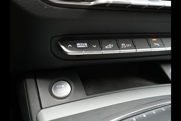 Audi Q5 50 TFSI e Quattro S Line Plug In Hybrid 299pk Dealer O.H PHEV | Alcantara Sportstoelen Verwarmd | Virtual Cockpit | Camera | Navi Plus | BLIS | LED | DAB |