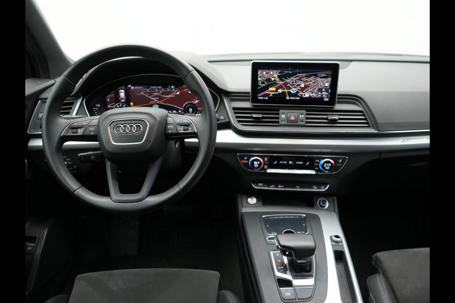 Audi Q5 50 TFSI e Quattro S Line Plug In Hybrid 299pk Dealer O.H PHEV | Alcantara Sportstoelen Verwarmd | Virtual Cockpit | Camera | Navi Plus | BLIS | LED | DAB |