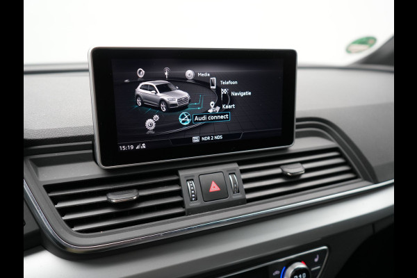 Audi Q5 50 TFSI e Quattro S Line Plug In Hybrid 299pk Dealer O.H PHEV | Alcantara Sportstoelen Verwarmd | Virtual Cockpit | Camera | Navi Plus | BLIS | LED | DAB |