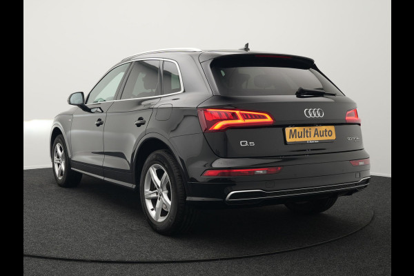 Audi Q5 50 TFSI e Quattro S Line Plug In Hybrid 299pk Dealer O.H PHEV | Alcantara Sportstoelen Verwarmd | Virtual Cockpit | Camera | Navi Plus | BLIS | LED | DAB |