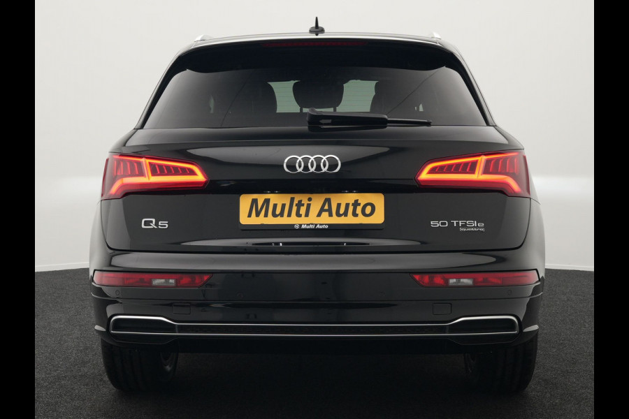 Audi Q5 50 TFSI e Quattro S Line Plug In Hybrid 299pk Dealer O.H PHEV | Alcantara Sportstoelen Verwarmd | Virtual Cockpit | Camera | Navi Plus | BLIS | LED | DAB |