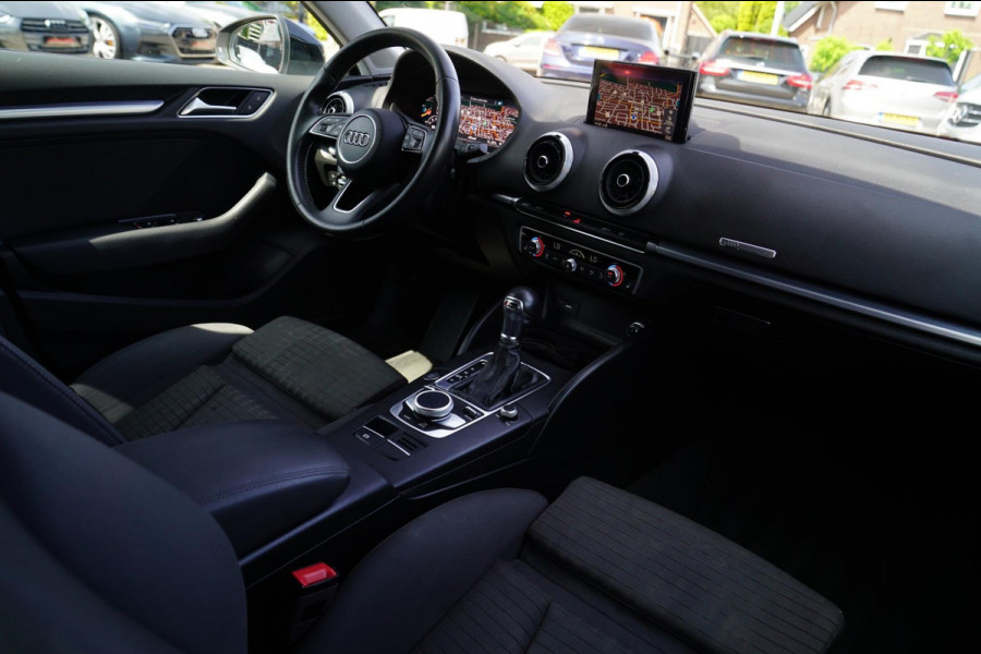 Audi A3 Sportback 1.5 TFSI CoD Design Pro Line Plus | Virtual Cockpit | Stoelverwarming | Automaat | S-tronic | LED koplampen