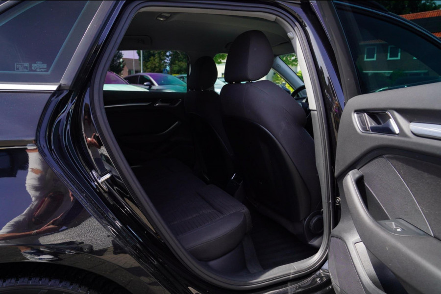Audi A3 Sportback 1.5 TFSI CoD Design Pro Line Plus | Virtual Cockpit | Stoelverwarming | Automaat | S-tronic | LED koplampen