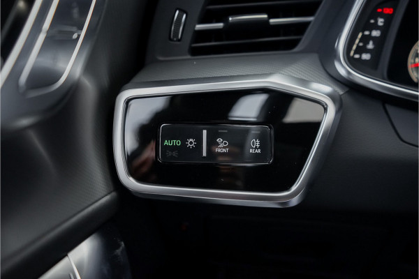 Audi A6 Avant 55 TFSI Quattro Design S Pano Luchtvering 4WS Trekhaak 21"