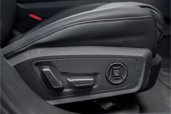 Audi A6 Avant 55 TFSI Quattro Design S Pano Luchtvering 4WS Trekhaak 21"