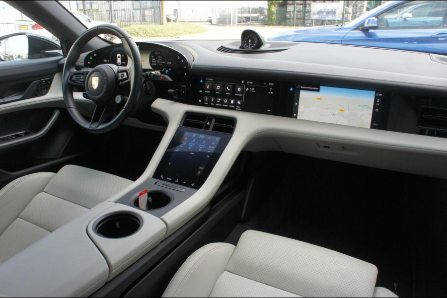 Porsche Taycan Cross Turismo 4S 571pk Acc|4wiel sturing|Pano 4S 93 kWh