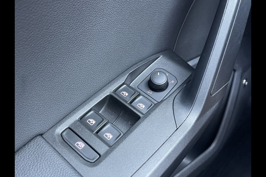Seat Ibiza 1.0 TSI FR Business Intense Plus | Pano | CarPlay | Camera | LED | DAB+ | 17 inch