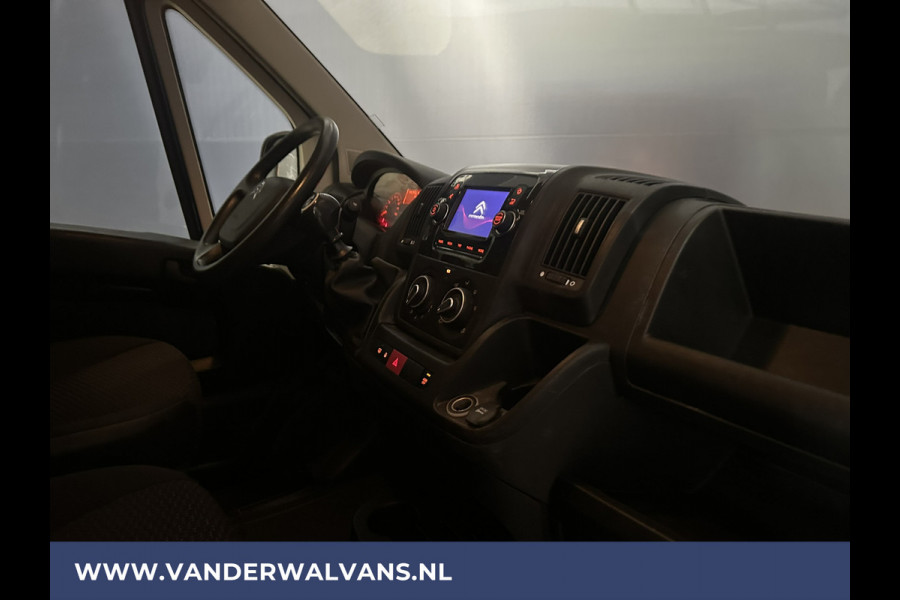 Citroën Jumper 2.2 BlueHDi 120pk L1H1 Airco | 2500kg Trekhaak | Imperiaal Bijrijdersbank