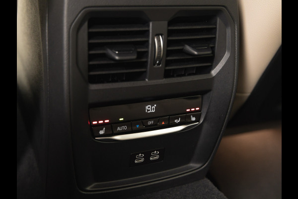 BMW i4 eDrive40 - M-Sport - Memoryzetel - Driving Ass Prof - Head-up