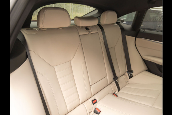 BMW i4 eDrive40 - M-Sport - Memoryzetel - Driving Ass Prof - Head-up
