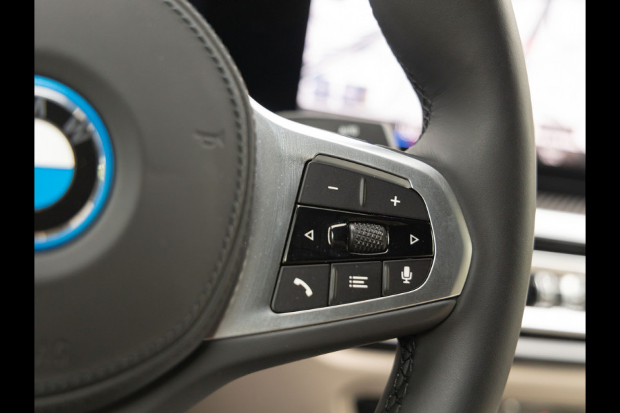 BMW i4 eDrive40 - M-Sport - Memoryzetel - Driving Ass Prof - Head-up